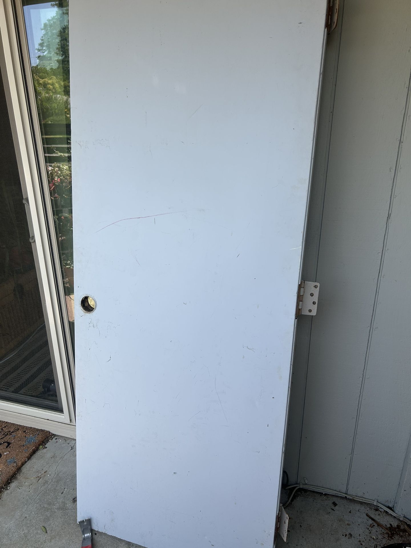 Metal exterior door