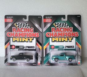 Racing Champions Mint 1997 Ford F-150 Die-Cast Trucks $10 ea
