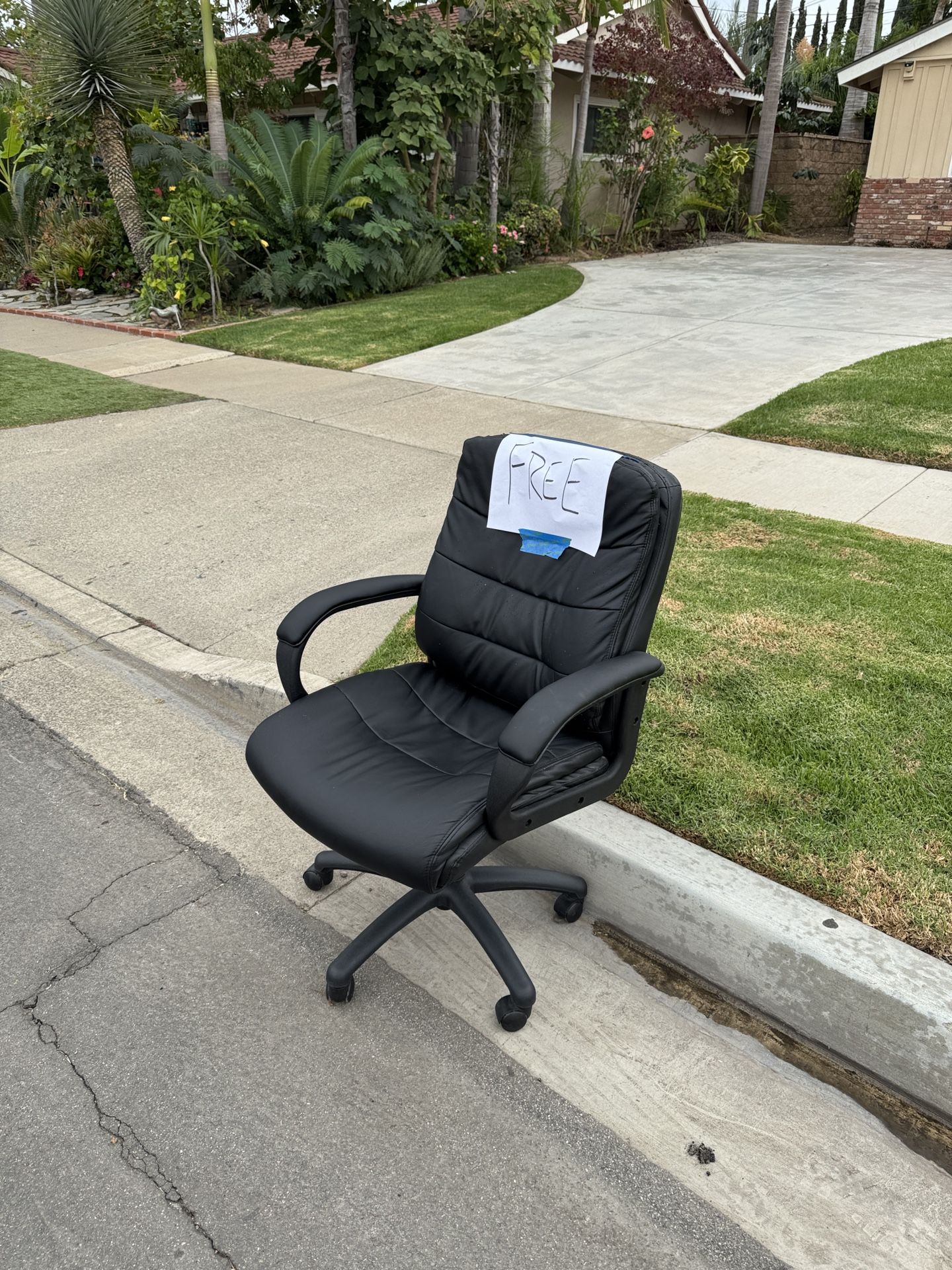 Free Leather Computer Chair