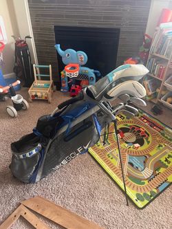 Full Set of Ladies Golf Clubs with Carry / Stand Bag - Nike