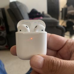 AirPods Gen 2