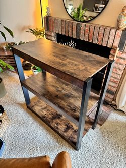 Wood stand / shelf
