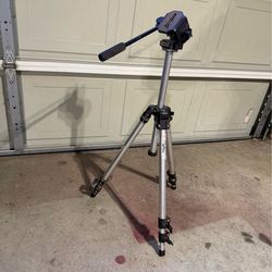 BOGE. Professional tripod