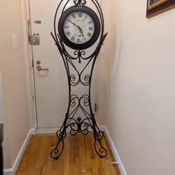 
Vintage 6ft Standing Clock – Fully Functional – $100
