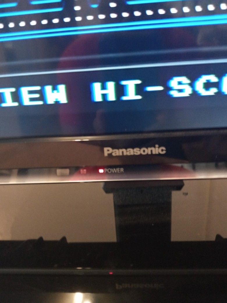 Panasonic. Tv. Which. Remeto Control. And. Hdmi.