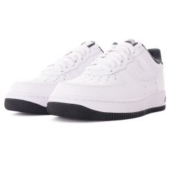 Selling Shoes
