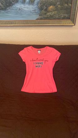 Pink T-shirt small