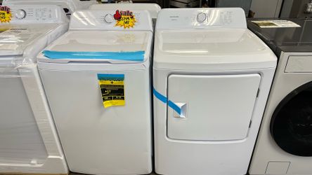Frigidaire Washer & Gas Dryer Read Description