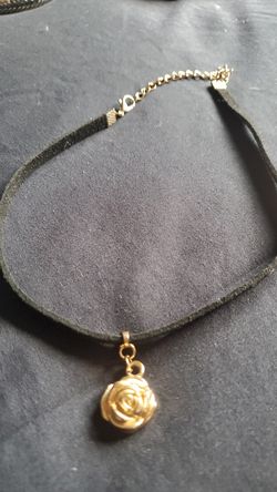 two choker/chokers