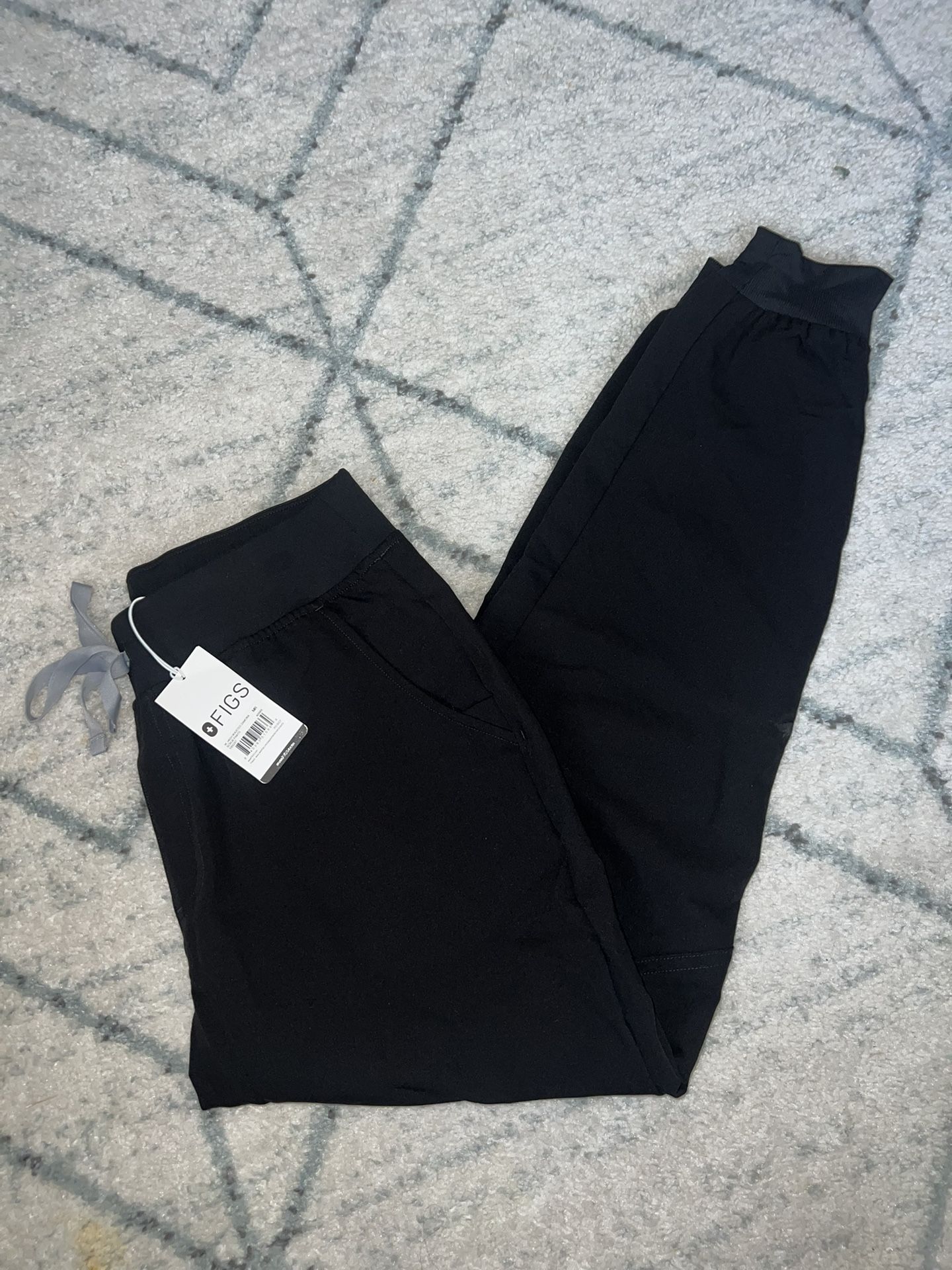 FIGS NWT Women’s Black Scrub Pants High Waisted Zamora Joggers Medium M