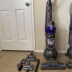 DYSON BALL ANIMAL+ VACUUM