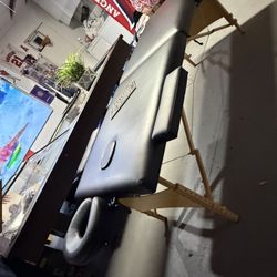 Massage Table 