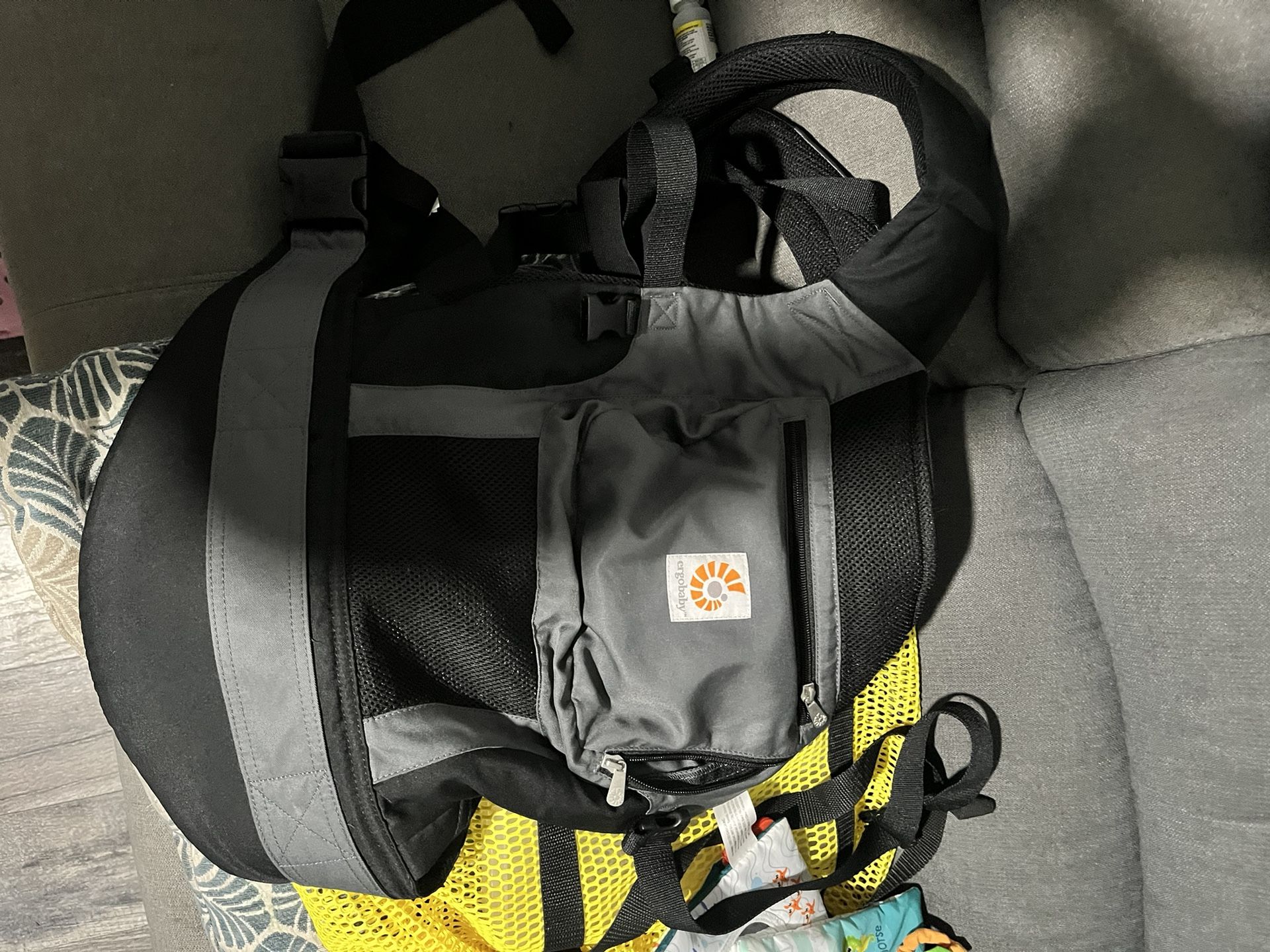 Ergobaby Baby carrier
