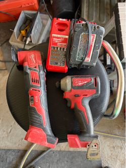 Makita /// DeWalt /// Milwaukee  /// Power Tools All work good how they should and come with Chargers- Makita comes with 3 Batteries DeWalt 1 Battery 