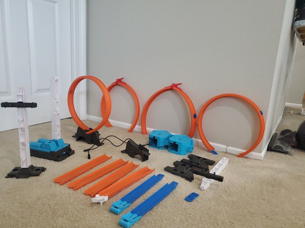 Hot Wheels Power Booster