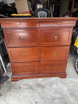 Bedroom Chest/Dresser