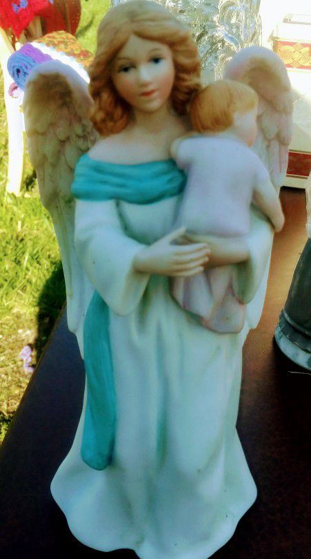 Angelic Angle Statue