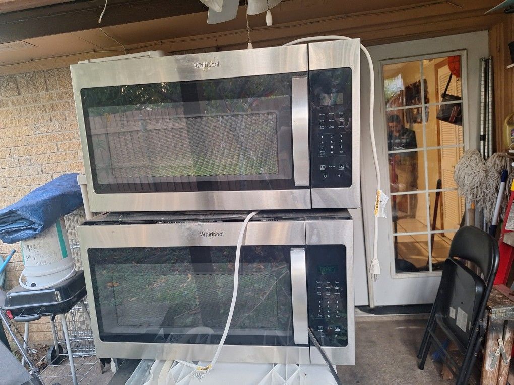 whirlpool microwaves