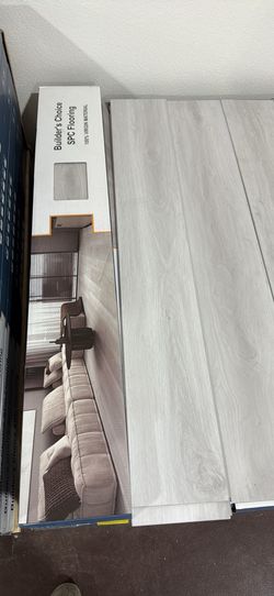 464 Sqf Of Light Grey Waterproof Flooring