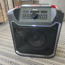 Ion pathfinder 4 Portable Bluetooth Speaker Radio With Qi Wireless Phone Charging