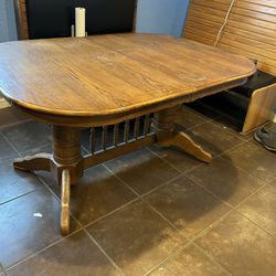 Table / Dining Table