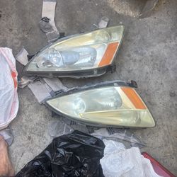 2004 Honda Accord headlights