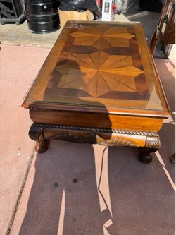 Coffee table set