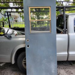 # Puerta Metal 30x79 