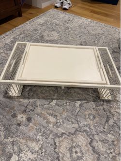 Bed tray