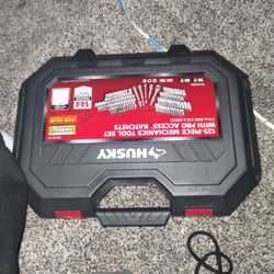 Husky Ratchet Set 