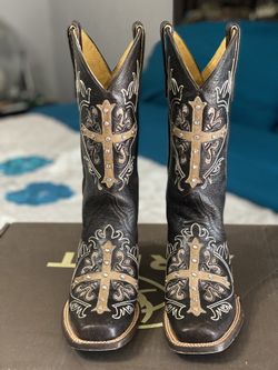 Womens Cavenders Boots