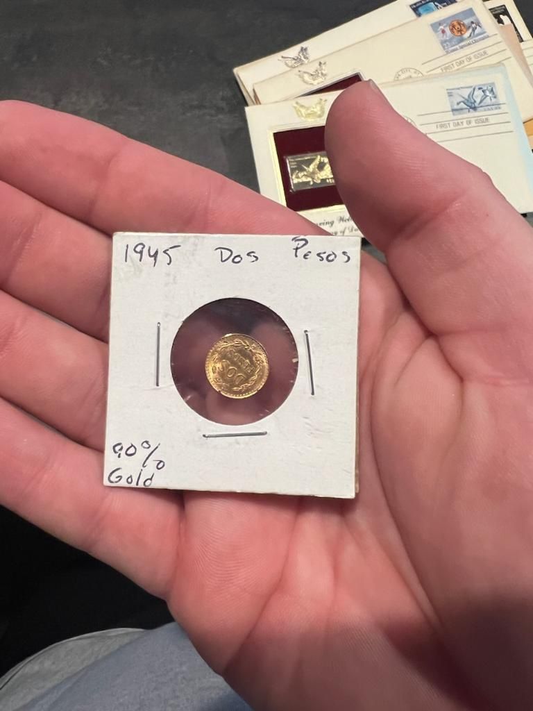 1945 Gold Dos Pesos 