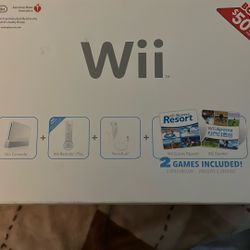 Nintendo Wii With Games (there’s More Games In The Box)
