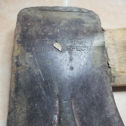 Axe Kelly Perfect,  Old True TEMPER, GOOD Condition , Handle Top Chip, E MESA 