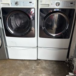 Kenmore Washer Dryer Set On Pedestals