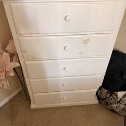 White 5-Drawer Dresser 
