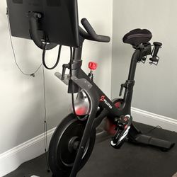 Peloton bike 