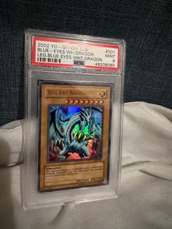 Blue eyes white dragon