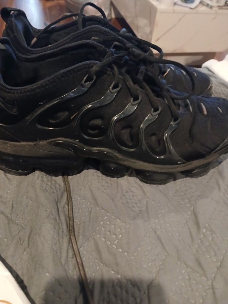 Black Nike  Vapor Max 
