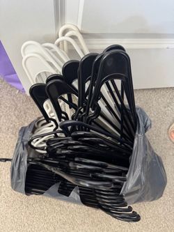40 mix of white and black hangers