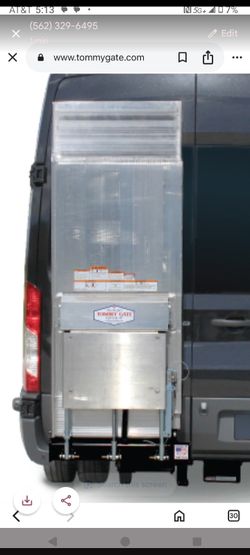 tommygate Ford Transit  cantilever series lift gate 