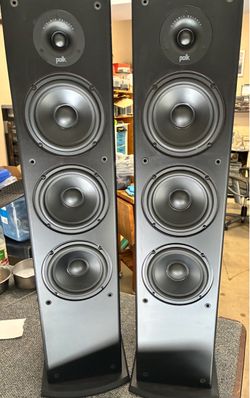 Two Polk T-50 Floor Speakers SET 92111