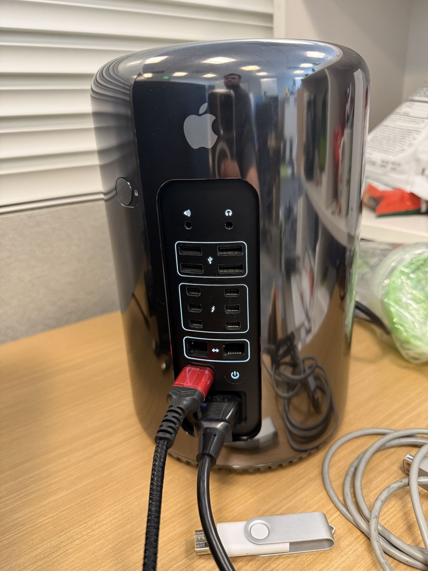 2013 Mac 12 Core “Trash Can”