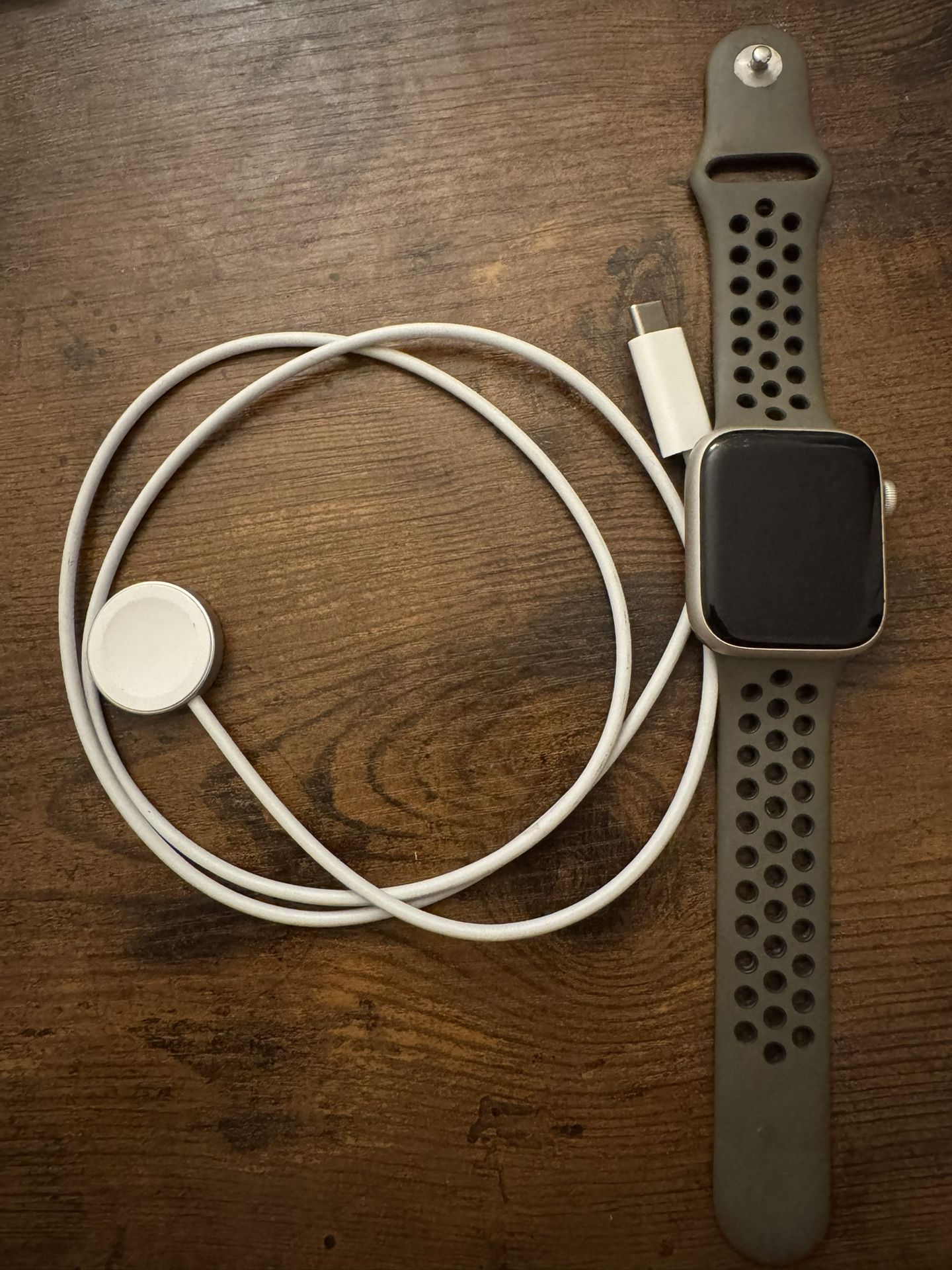 Apple Watch Series 7 - 45MM (Nike)