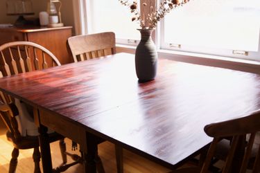 Antique Mahogany Wooden Drop Leaf Table