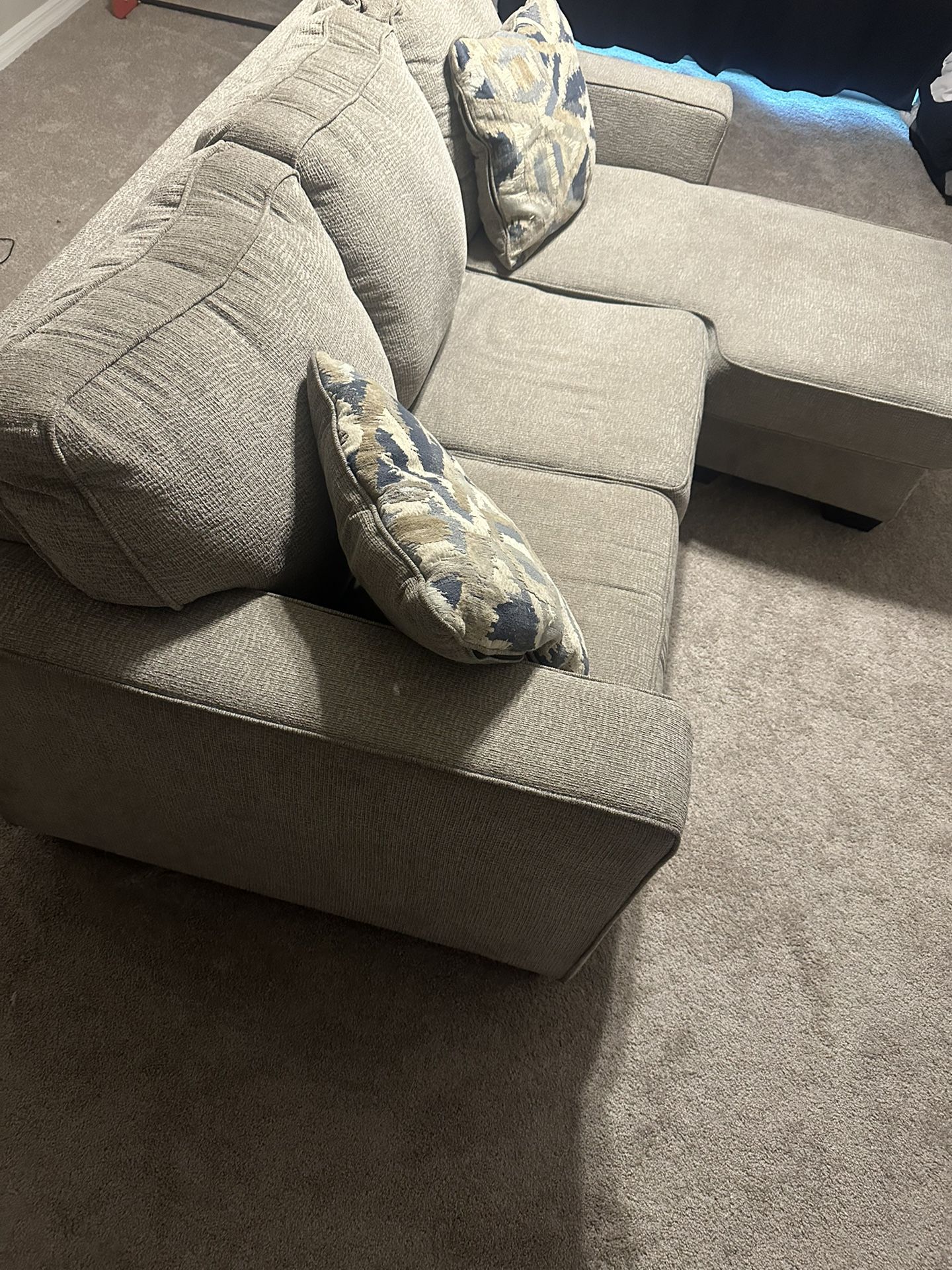 SMALL SECTIONAL SOFA