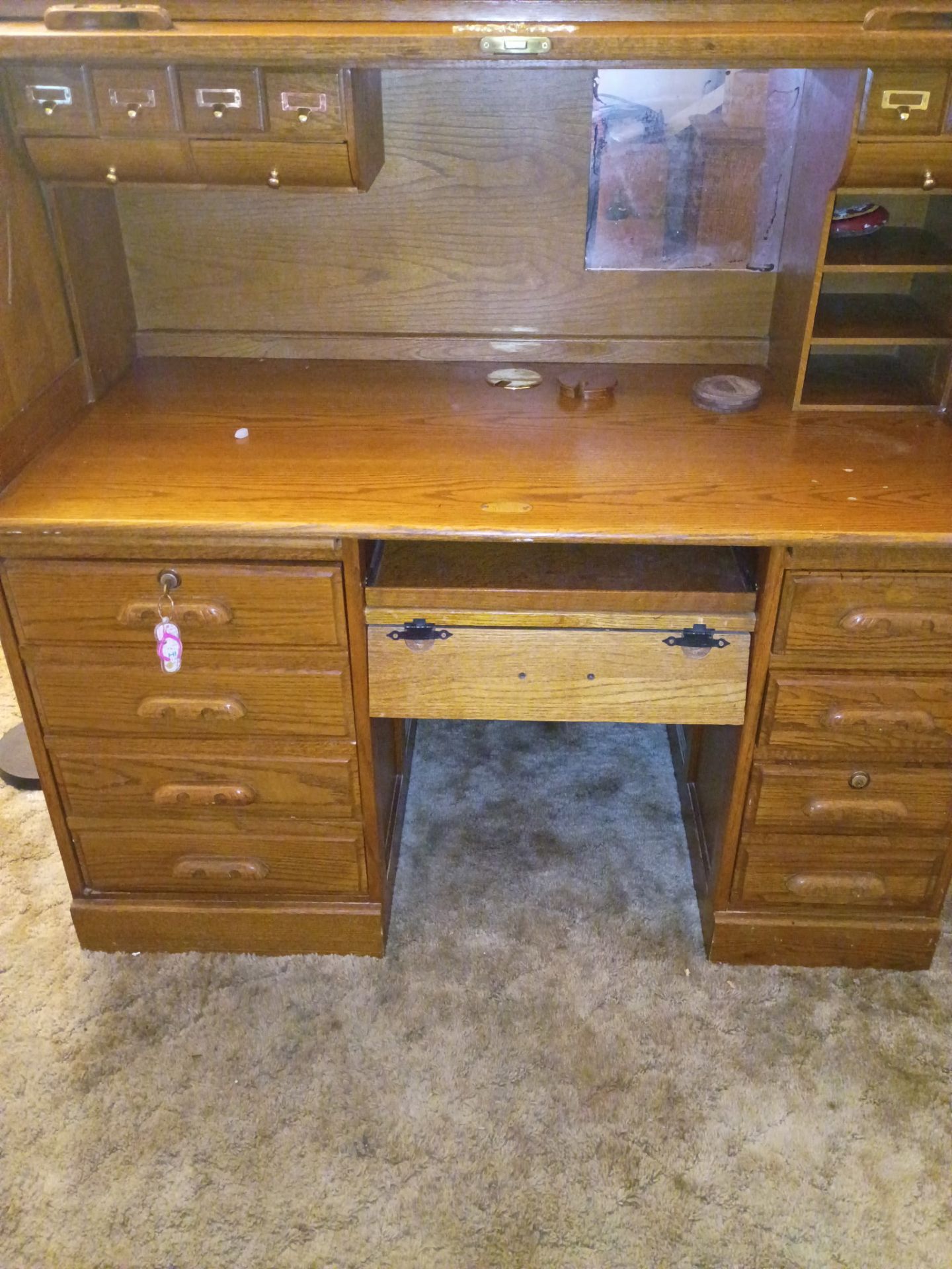 Roll. Top desk