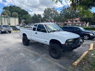 2001 Chevy S-10 extended cab four-wheel-drive