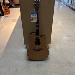 Takamine GB7C