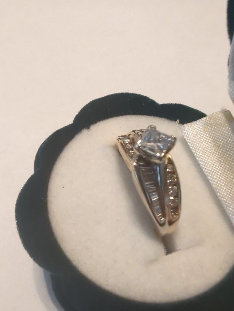 14 Karat Gold Wedding Ring